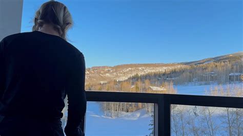 Eva Elfie Skiing Video .